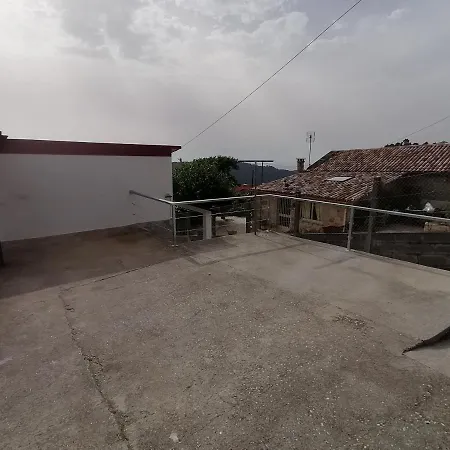 La Casita De Meiro Ferienhaus